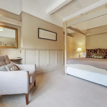 Boston House Holiday home